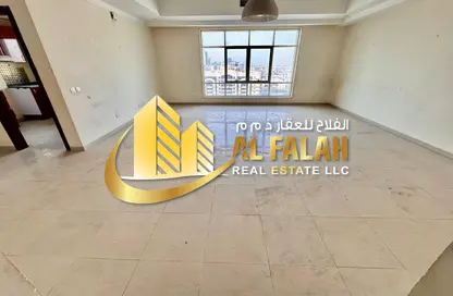شقة - 2 غرف نوم - 2 حمامات للايجار في شارع التعاون الجديد - التعاون - الشارقة