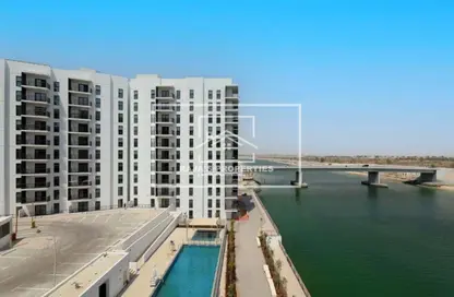 Apartment - 3 Bedrooms - 4 Bathrooms for sale in Waters Edge - Yas Island - Abu Dhabi