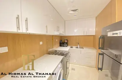 Apartment - Studio - 1 Bathroom for rent in The Square Tower - Jumeirah Village Circle - Dubai