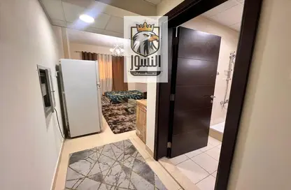 Hall / Corridor image for: Apartment - 1 Bathroom for rent in Al Jurf 2 - Al Jurf - Ajman Downtown - Ajman, Image 1