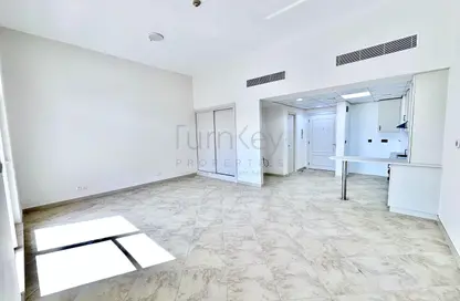 Apartment - Studio - 1 Bathroom for rent in Barton House 1 - Barton House - Motor City - Dubai Apartment - Studio - 1 Bathroom for rent in Barton House 1 - Barton House - Motor City - Dubai