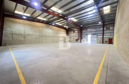 Warehouse - Studio for rent in Phase 2 - Dubai Investment Park (DIP) - Dubai
