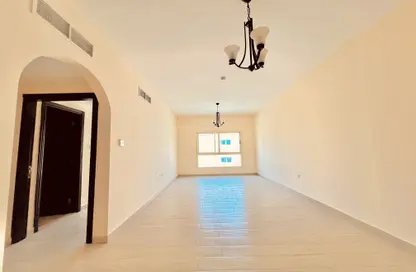 Apartment - 2 Bedrooms - 2 Bathrooms for rent in Muwaileh 29 Building - Muwaileh - Sharjah