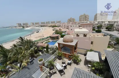 فيلا - 5 غرف نوم - 8 حمامات للايجار في فلل قرية الحمرا - قرية الحمرا - رأس الخيمة