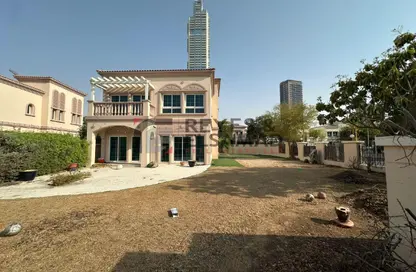 Villa - 2 Bedrooms - 4 Bathrooms for rent in District 9I - Jumeirah Village Triangle - Dubai