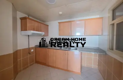Apartment - 1 Bedroom - 1 Bathroom for rent in Al Khan 5 building - Al Khan - Sharjah