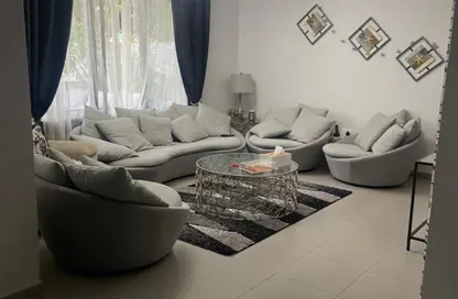 فيلا - 3 غرف نوم - 3 حمامات للبيع في اليلايس 2 - دبي