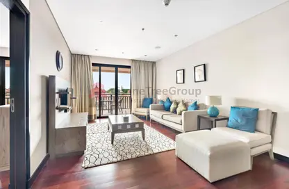 Living Room image for: Apartment - 2 Bedrooms - 2 Bathrooms for rent in Royal Amwaj Residence South - The Royal Amwaj - Palm Jumeirah - Dubai, Image 1