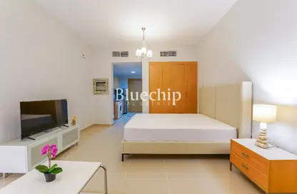 Apartment - Studio - 1 Bathroom for rent in Green Park - Jumeirah Village Triangle - Dubai