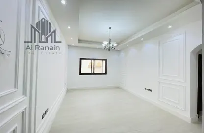 شقة - 2 غرف نوم - 2 حمامات للايجار في الزعفران - الخبيصي - العين
