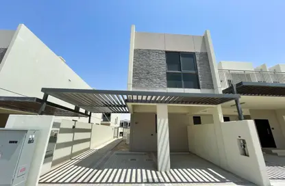 Townhouse - 3 Bedrooms - 5 Bathrooms for rent in Zinnia - The Roots DAMAC Hills 2 - Damac Hills 2 - Dubai