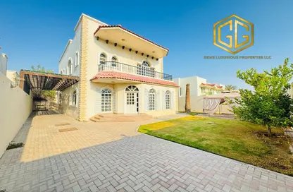 Outdoor House image for: Villa - 5 Bedrooms - 6 Bathrooms for rent in Umm Suqeim 2 Villas - Umm Suqeim 2 - Umm Suqeim - Dubai, Image 1