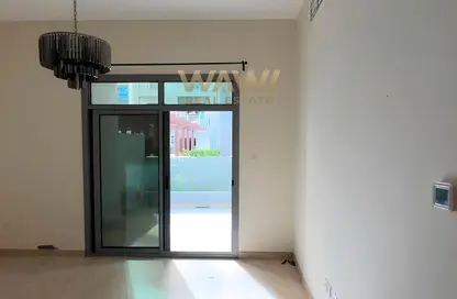 شقة - غرفة نوم - 2 حمامات للايجار في فيروز - الفرجان - دبي شقة - غرفة نوم - 2 حمامات للايجار في فيروز - الفرجان - دبي