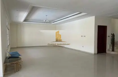 فيلا - 5 غرف نوم - 7 حمامات للايجار في فلل الجميرا 1 - جميرا 1 - جميرا - دبي