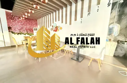 Shop - Studio - 2 Bathrooms for rent in Al Majaz 3 - Al Majaz - Sharjah