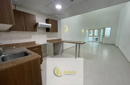 شقة - 1 حمام للايجار في مجموعة الصحراء 11 - الورقاء 1 - الورقاء - دبي