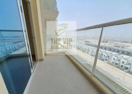 صورةشرفة لـ: Studio - 1 حمام للكراء في عزيزي بلازا - الفرجان - دبي, صورة 1