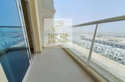 Balcony image for: Apartment - 1 Bathroom for rent in Azizi Plaza - Al Furjan - Dubai, Image 1