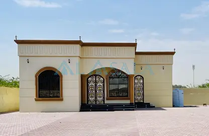 Villa - 3 Bedrooms - 3 Bathrooms for rent in Seih Al Ghubb - Ras Al Khaimah