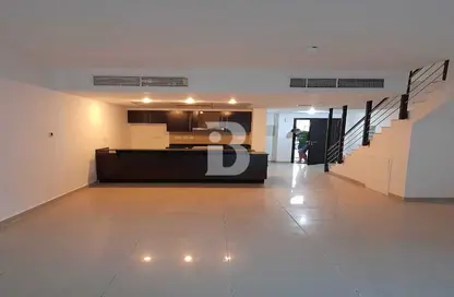 Townhouse - 3 Bedrooms - 4 Bathrooms for sale in Al Reef Villas - Al Reef - Abu Dhabi