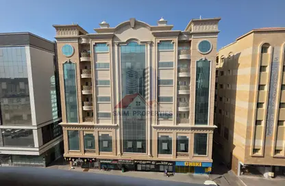 شقة - 2 غرف نوم - 2 حمامات للايجار في مجمع مويلح - تجارية مويلح - الشارقة