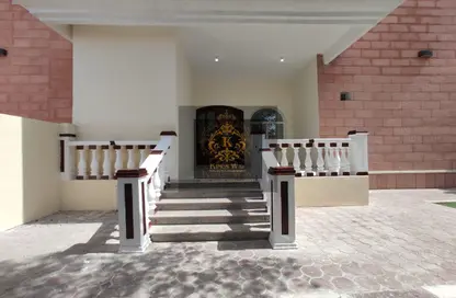Apartment - 1 Bedroom - 2 Bathrooms for rent in Mohamed Bin Zayed City Villas - Mohamed Bin Zayed City - Abu Dhabi