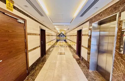 شقة - 2 غرف نوم - 2 حمامات للايجار في المرايجب - الجيمي - العين