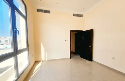 Villa - 5 Bedrooms - 6 Bathrooms for rent in Hoshi - Al Badie - Sharjah