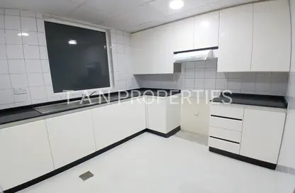 Apartment - 2 Bedrooms - 2 Bathrooms for rent in Golden Sands 7 - Mankhool - Bur Dubai - Dubai