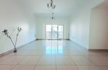 Apartment - 2 Bedrooms - 2 Bathrooms for rent in Street 64 - Al Nahda - Sharjah