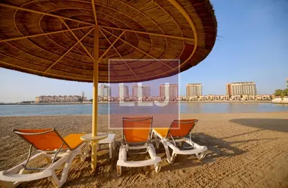 صورة لـ تراس فيلا - 3 غرف نوم - 5 حمامات للايجار في فندق شاطئ الراحة - شاطئ الراحة - أبوظبي ، صورة رقم 1