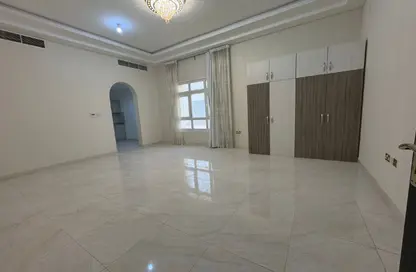 شقة - 1 حمام للايجار في مدينة الرياض - أبوظبي