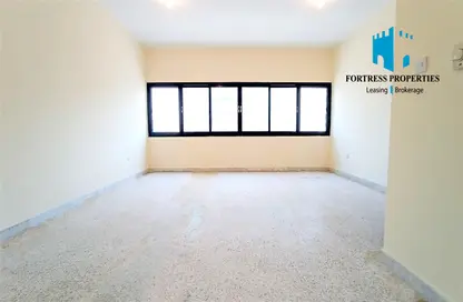 Apartment - 4 Bedrooms - 4 Bathrooms for rent in Tessco Building - Electra Street - Abu Dhabi