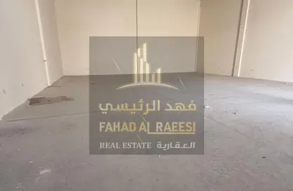 مستودع - استوديو - 2 حمامات للايجار في أم الثعوب - أم القيوين