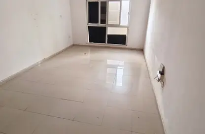 شقة - 1 حمام للايجار في القليعة - الشرق - الشارقة شقة - 1 حمام للايجار في القليعة - الشرق - الشارقة