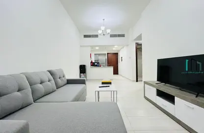 شقة - 2 غرف نوم - 2 حمامات للايجار في إس إس لوتاه ريزيدنس - قرية الجميرا سركل - دبي