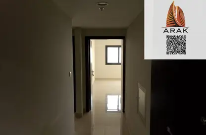 مجمع سكني - 8 غرف نوم - 8 حمامات للبيع في الجرف الصناعية 3 - الجرف الصناعية - عجمان