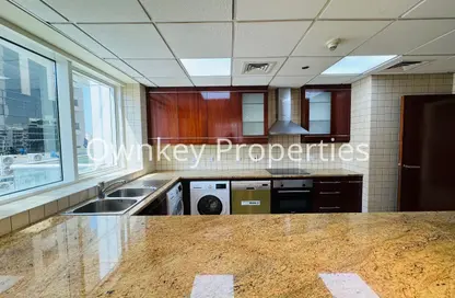 Apartment - 2 Bedrooms - 3 Bathrooms for rent in Bin Hendi Tower - Mankhool - Bur Dubai - Dubai
