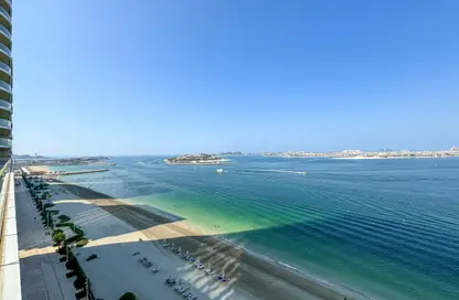 Apartment - 1 Bedroom - 1 Bathroom for sale in Grand Bleu Tower 2 - EMAAR Beachfront - Dubai Harbour - Dubai
