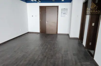 مكتب - استوديو - 1 حمام للايجار في برج أونتاريو - الخليج التجاري - دبي