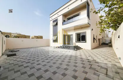 Villa - 5 Bedrooms - 7 Bathrooms for sale in Al Mowaihat 1 - Al Mowaihat - Ajman