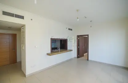 شقة - غرفة نوم - 2 حمامات للايجار في C برج فيوز - برج فيوز - دبي وسط المدينة - دبي