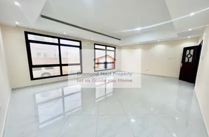Apartment - 3 Bedrooms - 4 Bathrooms for rent in Al Dhafrah Street - Al Mushrif - Abu Dhabi