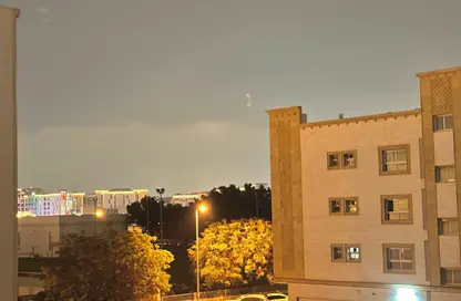 شقة - غرفة نوم - 2 حمامات للايجار في مبنى مويلح - مويلح - الشارقة