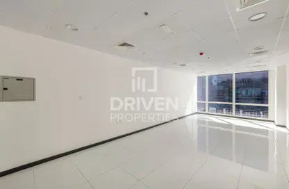 Office Space - Studio for rent in Tamani Art Tower - Business Bay - Dubai