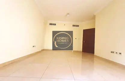 Empty Room image for: Apartment - 2 Bedrooms - 2 Bathrooms for rent in Al Salam Tower - Tourist Club Area - Abu Dhabi, Image 1