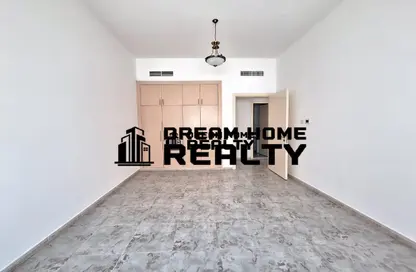 Apartment - 2 Bedrooms - 2 Bathrooms for rent in Al Ghanem Business Center - Al Majaz 3 - Al Majaz - Sharjah