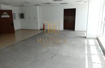 Office Space - Studio - 1 Bathroom for rent in Al Karama - Dubai