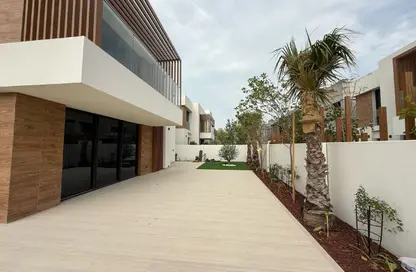 Villa - 5 Bedrooms - 6 Bathrooms for sale in Saadiyat Reserve - Saadiyat Island - Abu Dhabi