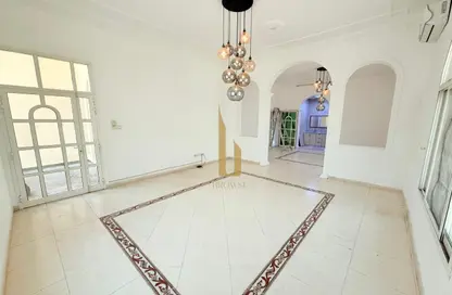 Villa - 4 Bedrooms - 4 Bathrooms for rent in Al Barsha South 1 - Al Barsha South - Al Barsha - Dubai